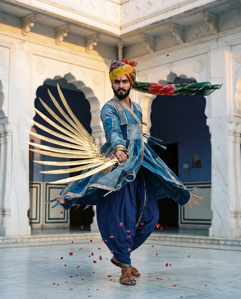 Man with turban and swords at a palace — AI · The o.KI Agency